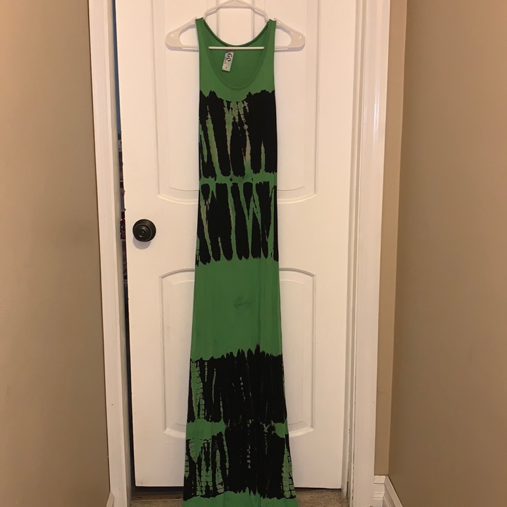 Brand Go Couture,color green and black, size small